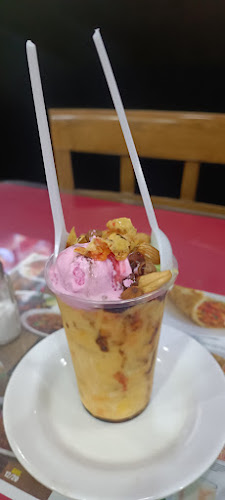 Qasr Al Khaleej Restaurant - Hospitality and gastronomy