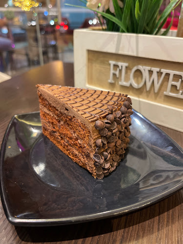 Al Muraqqabat Rd - Deira - Bu Huleba Plaza - Dubai