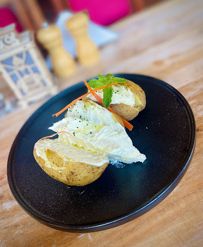 Opinii despre Bosnian Hut Restaurant în Abu Dhabi - Hospitality and gastronomy