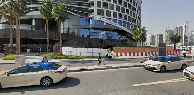 Malibu Deck - Pool Bar