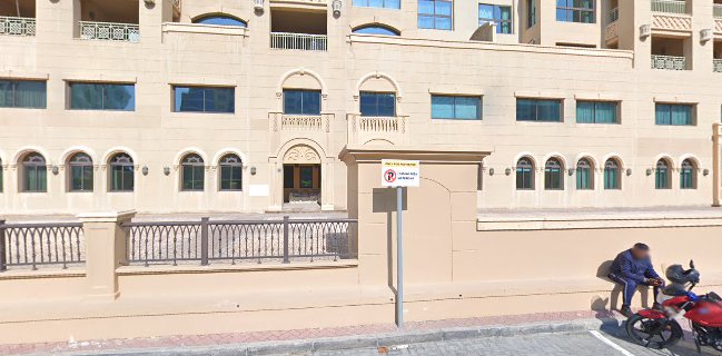 Little Neighborhood Restaurant